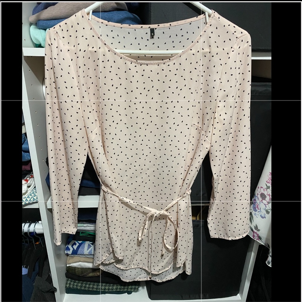 Beautiful blouse, size S, fits like M